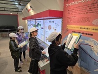 展示を見て勉強です