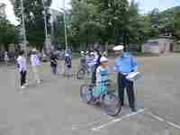 自転車に乗って実技試験スタートです