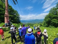 遠くに連なる山々は絶景です