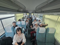 バス旅を楽しんでいます