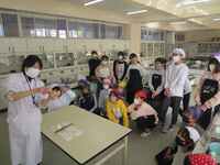 樋口栄養教諭の実演