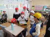 2年3組「はこおなかみ当て」