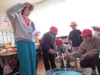 2年1組「さかなつり」