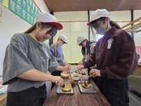 手焼き体験をしました
