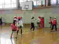 スローインでスタート