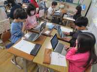 タブレットで「初経」「精通」を調べました