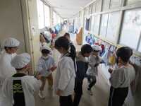 クレープおかわりじゃんけん(4年3組)