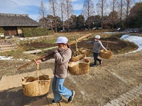 天秤棒を担ぎました