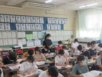 授業参観しながら学んでいます